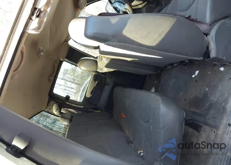 2005 Chevrolet Silverado 1500 Work Truck from USA, damaged, VIN 1GCEC19ZX5E236587